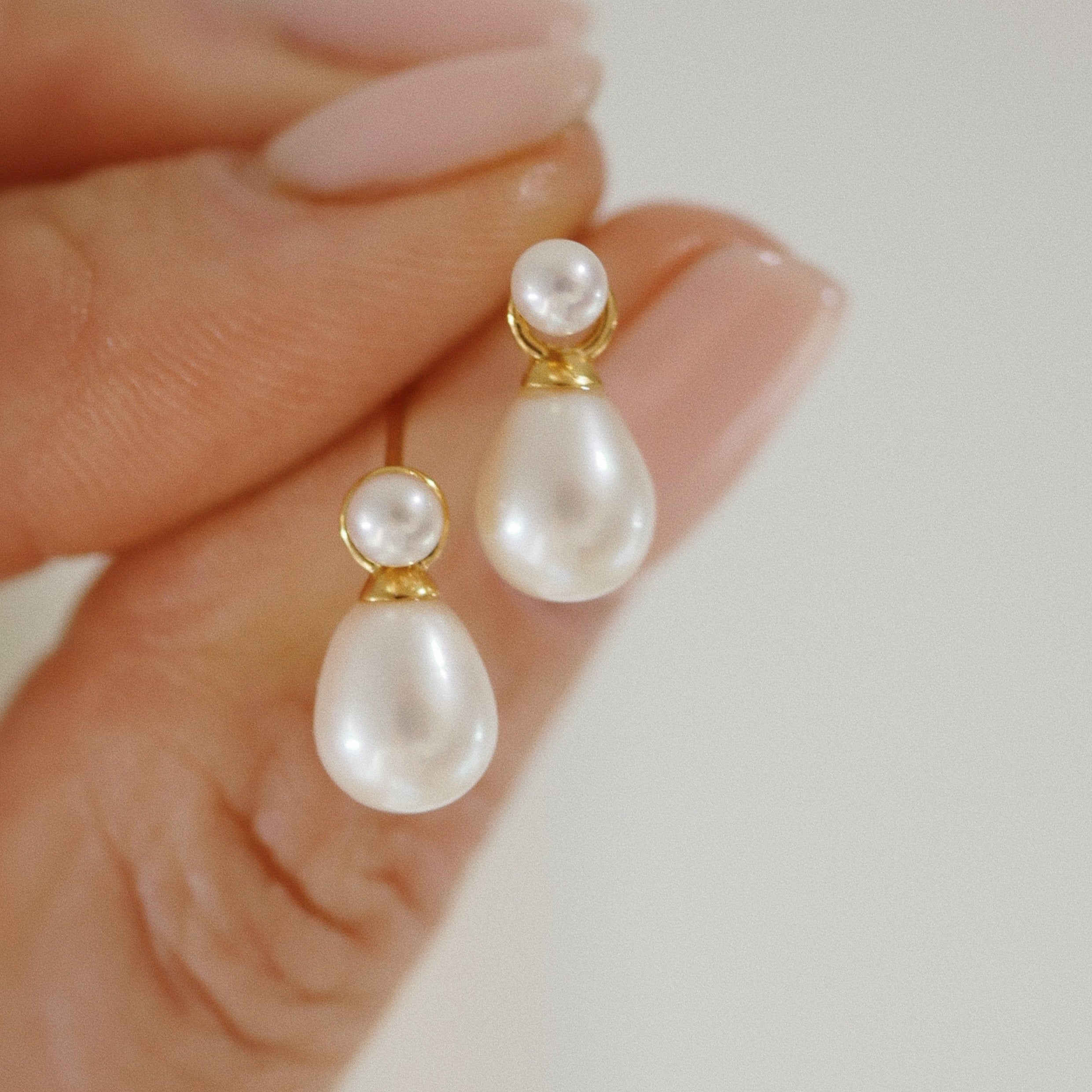 Birsenaite pearl drop stud earrings